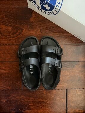 Kids Birkenstock Sandal Mogami Size 33